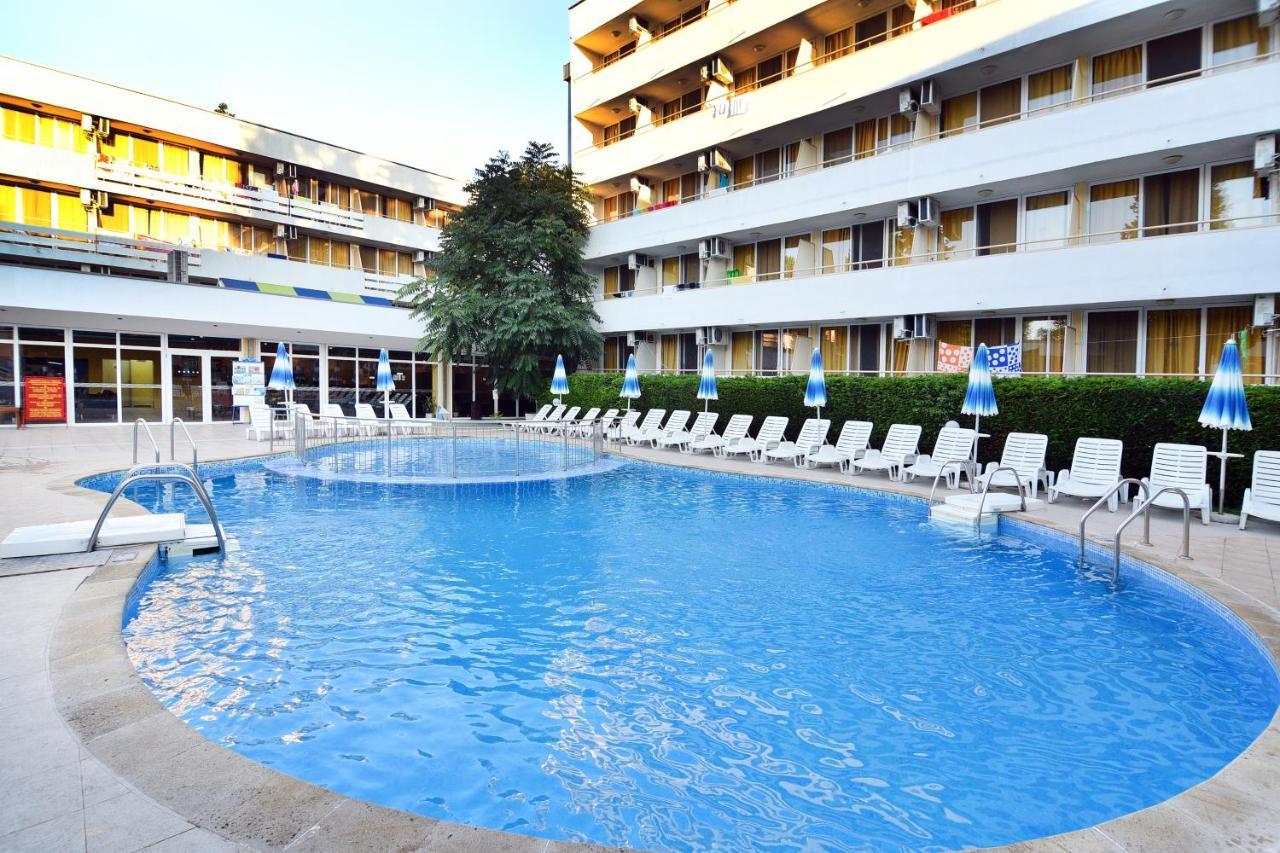 Hotel Oasis 阿尔贝纳 外观 照片