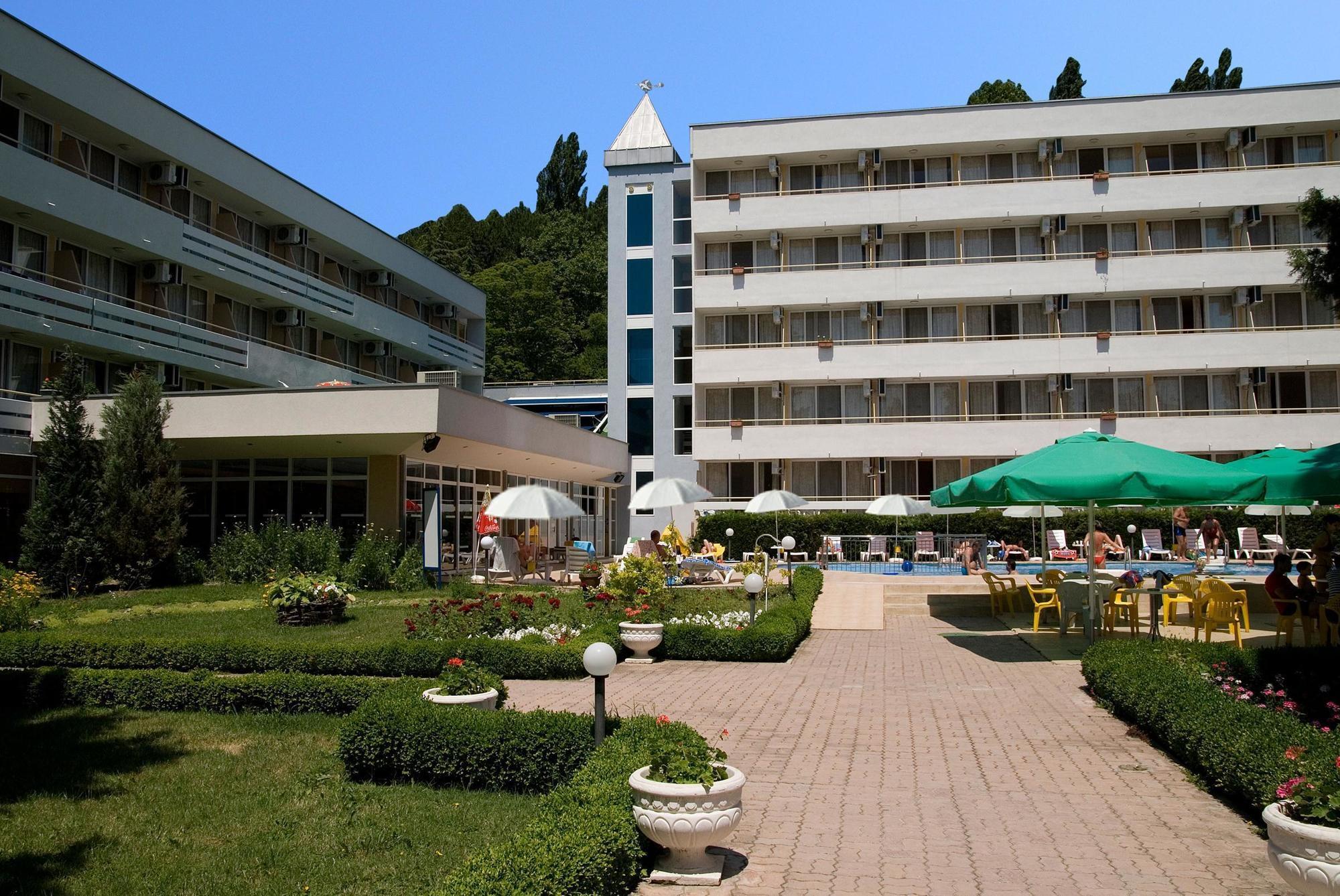 Hotel Oasis 阿尔贝纳 外观 照片