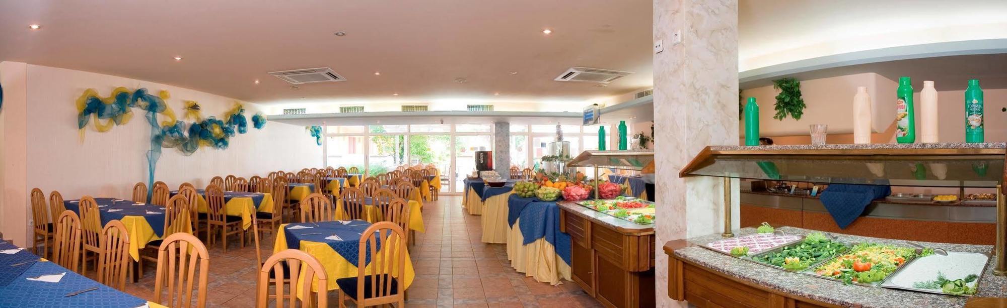Hotel Oasis 阿尔贝纳 外观 照片