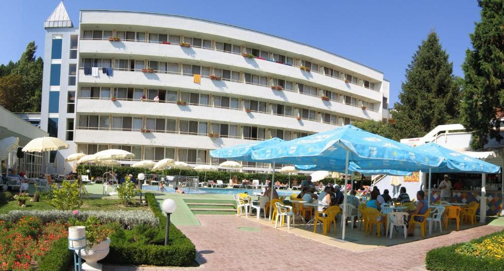 Hotel Oasis 阿尔贝纳 外观 照片
